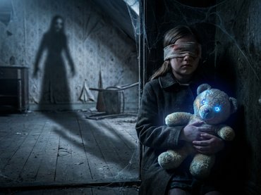 The Weekly Giveaway: Out of Sight